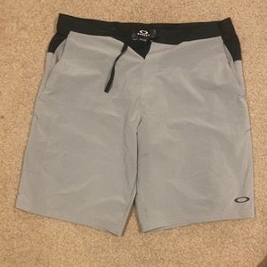 Mens Oakley athletic shorts